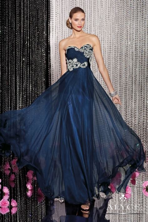 25 Stunning Boutiques Dress Ideas for Any Occasion