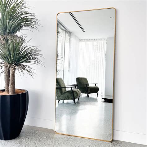 25 Stunning LED Floor Mirrors to Elevate Your Space