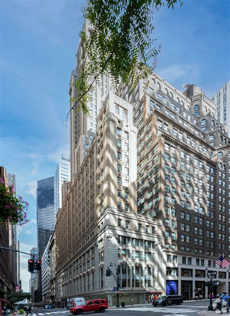 295 Madison Avenue NY NY: An In-Depth Dive into the Renowned Landmark