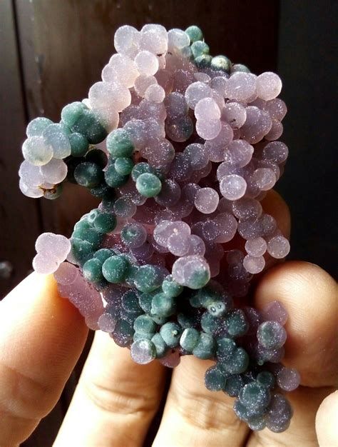 3,000-Year-Old Grape Agate: The Stunning Stone with a Mysterious Past