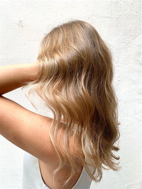 3 Key Differences Between Balayage and Highlights: A Comprehensive Guide