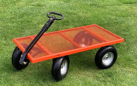 3 Must-Have Garden Trolleys for Fertilizer Distribution