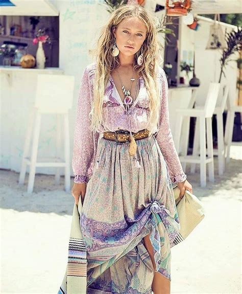 3 Must-Have Hippie Clothes Dresses for Your Festival Wardrobe