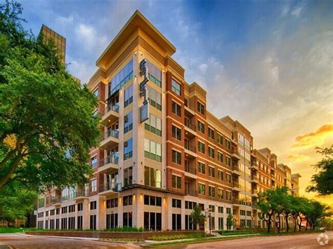 3 Must-See Galleria Apartments in Houston, TX for Under $2,500