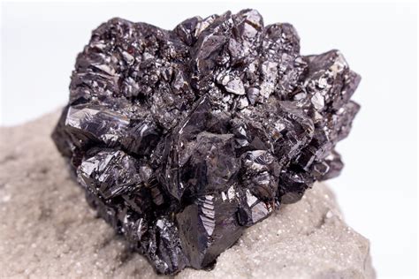 3 Secrets of Sphalerite Metaphysical Properties in 2025