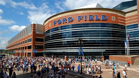 3 Unforgettable Downtown Detroit Hotels Near Ford Field