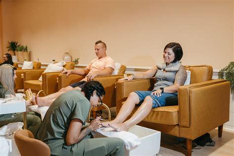 3 Unmissable Nail Salons in Holland Village for an Enchanting Mani-Pedi Experience