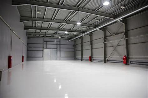 3 Ways to Enhance Productivity with Low-Bay Industrial LED Lighting