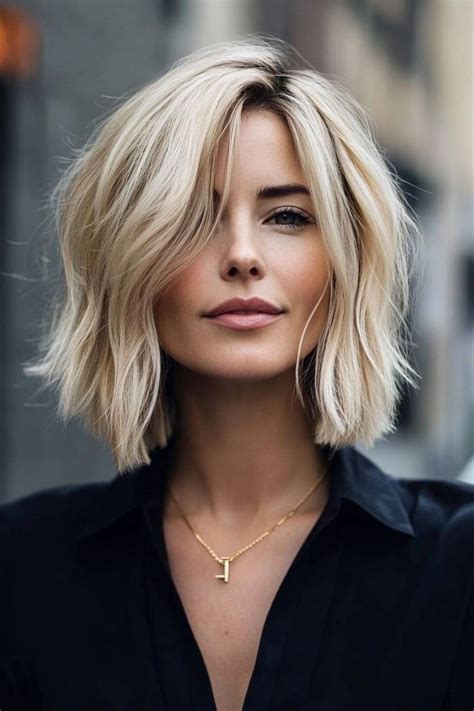 30 Mesmerizing Medium Straight Hairstyles to Elevate Your Look