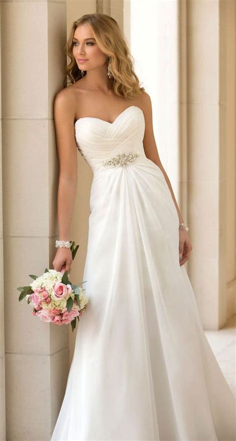 30 Strapless Wedding Dresses for Every Bride