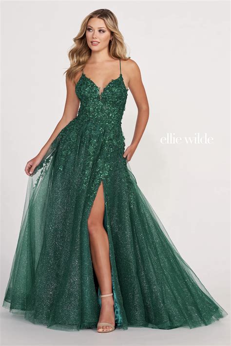 30 Websites for Prom Dresses That Will Make You Shine