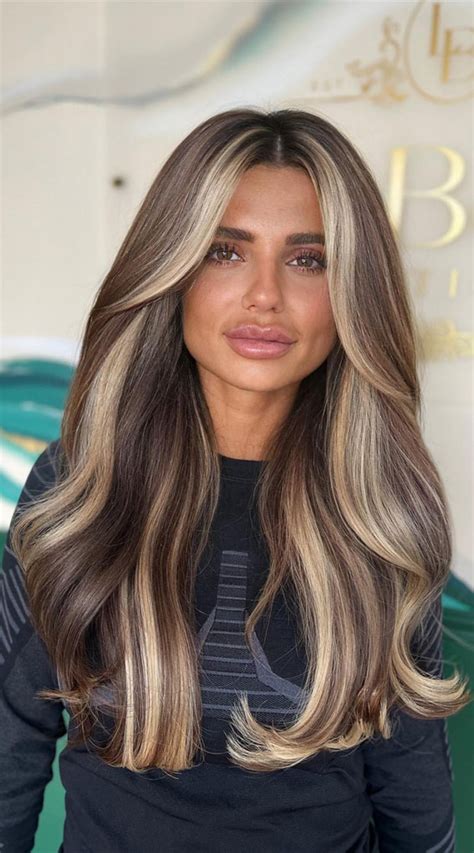 33 Enchanting Ash Blonde Highlights on Brown Hair: A Guide to Transform Your Look