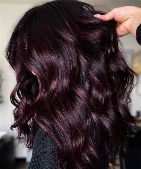 33 Rich and Enchanting Deep Burgundy Hair Color Ideas