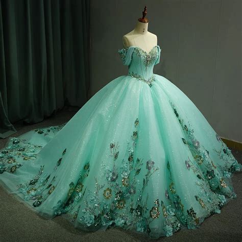 35+ Exquisite Dresses for Quinceanera: Shimmering Ensembles for an Unforgettable Celebration