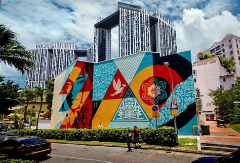 37 Unforgettable Murals in Singapore