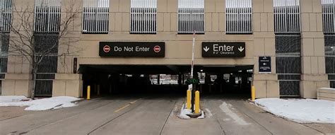 3rd avenue parking ramp