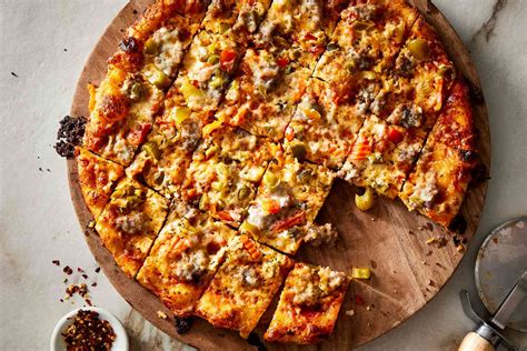 4 Amazing Benefits of Eating Tavern-Style Pizza