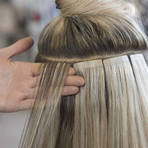 4 Kinds of Hair Extensions: From Clip-Ins to Taped