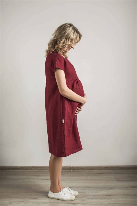 4 Linen Maternity Dresses for Every Stage of Pregnancy