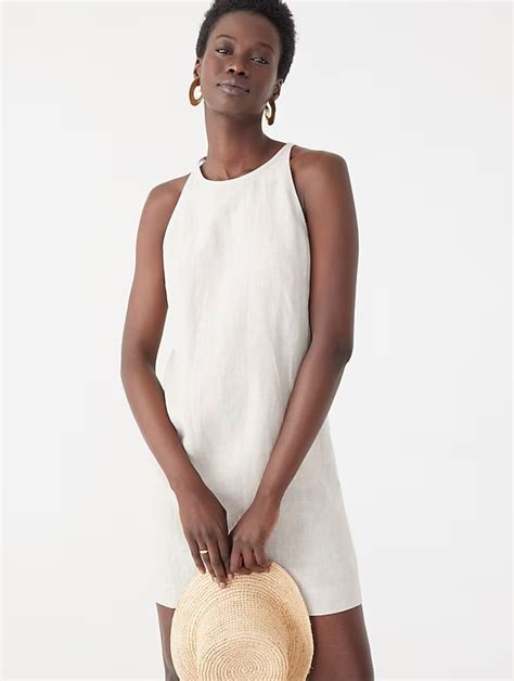 4 Linen Summer Dresses That Will Keep You Cool and Stylish