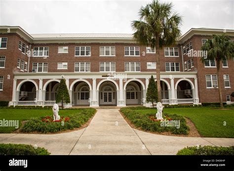 4 Top-Rated Colleges in Lakeland FL to Pursue Your Dreams