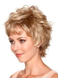 4 Types Of Fashion Blonde Wavy Short Synthetic Wigs You Must Know