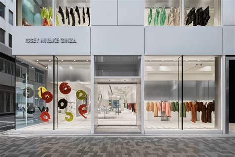 4 Unforgettable Issey Miyake Stores in Singapore for a Fashionable Adventure