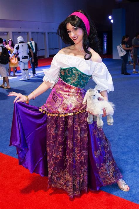 40 Stunning Women's Cosplay Outfits for Every Fandom