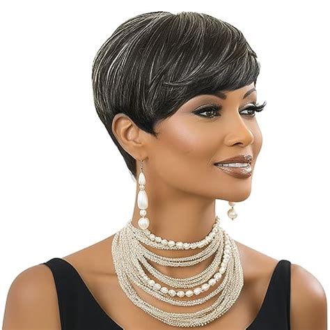 4025 vs. 2025: The Ultimate Guide to Short Gray Wigs