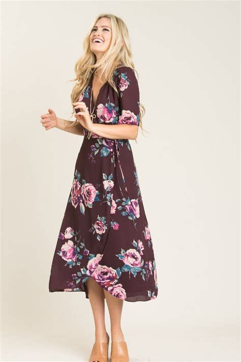 45 Gorgeous Floral Wrap Dresses for Every Occasion