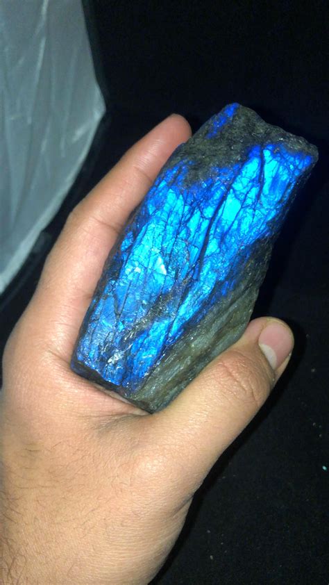 5,000 Shades of Labradorite: Unlocking the Enchanting Hues of the Night Sky