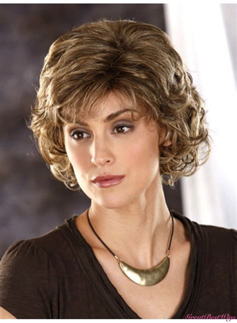 5 Amazing Brown Wavy Chin Length Classic Wigs for 2025