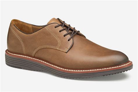 5 Best Comfortable Work Shoes for Men in 2023: Ultimate Guide