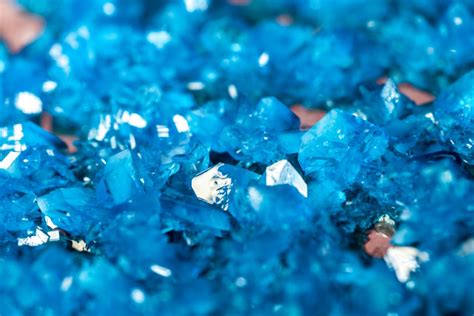 5 Fantastic Metal-Looking Crystals That Will Astonish You