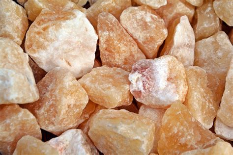 5 Mind-Blowing Calcite Healing Properties Backed by 29 Studies