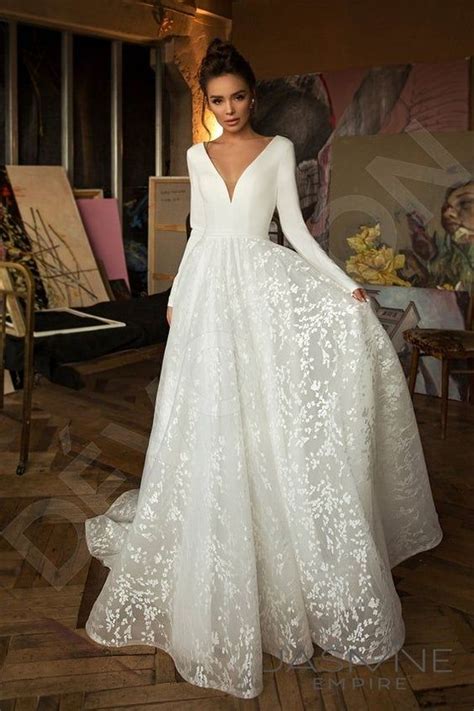 5 Must-Have Bridal Dresses for a Winter Wedding that Will Make You Stand Out