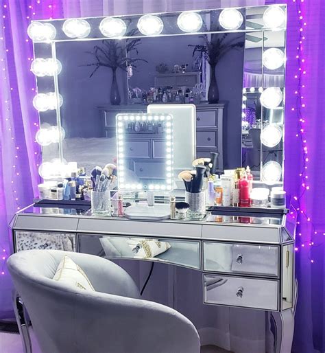 5 Must-Have Makeup Vanities with LED Lights for a Star-Worthy Glow