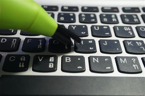 5 Reasons Why You Need a Computer Keyboard Vacuum Today