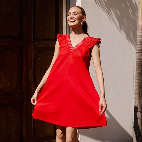 5 Stretchy Dresses That Will Elevate Your Wardrobe