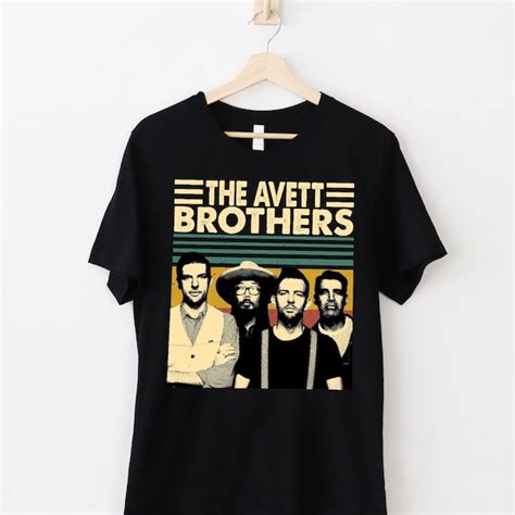 5 Things You Should Know About the Avett Brothers' Shirt