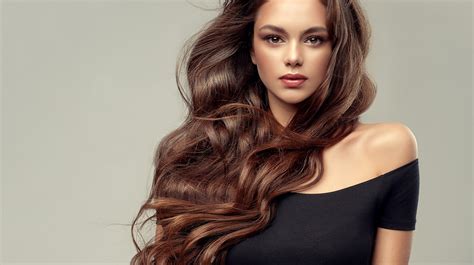 5 Unbeatable Ways to Elevate Your Style with Wavy Hair Extensions