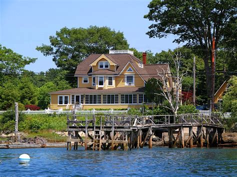 5 Unbelievable Vacation Rentals in Kennebunkport, Maine