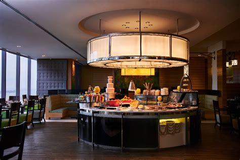 5 Unforgettable Dining Experiences at The Westin Singapore's Buffet Heaven