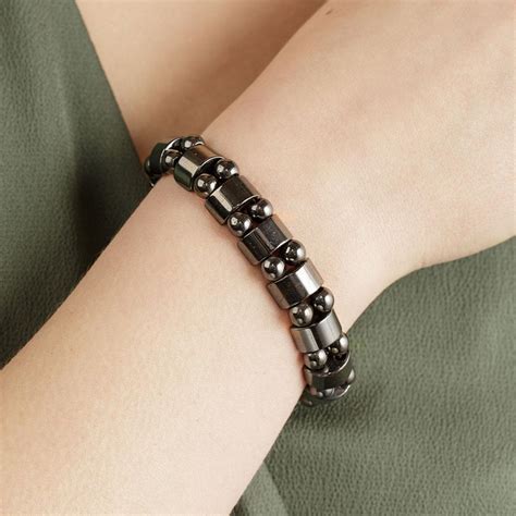 5 Ways Bracelet Hematite Can Boost Your Health & Well-being