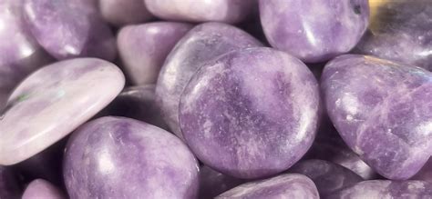 5 Ways to Use Lepidolite & Mica in Your Life