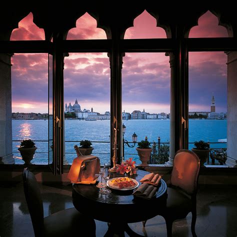 5-Star Hotels in the Enchanting City of Venice: A Guide to Unforgettable Luxury