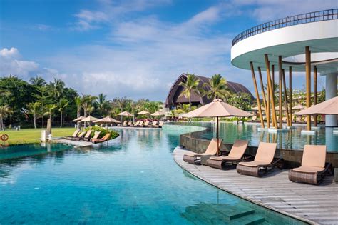 5-Star Luxury in Nusa Dua Bali: Indulge in Paradise in 2025