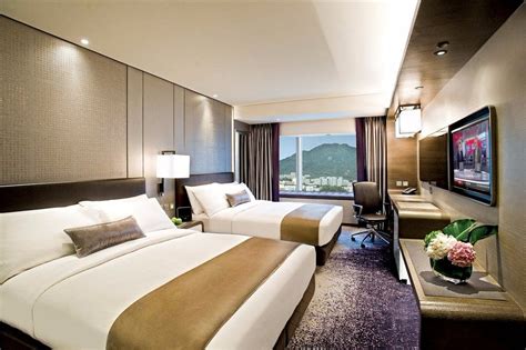 5-Star Royal Plaza Hotel, Hong Kong: An Unforgettable Getaway in the Heart of 2025