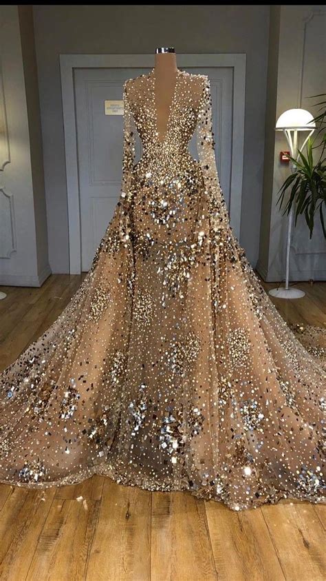 50,000 Ideas for Glamorous Glittery Dresses