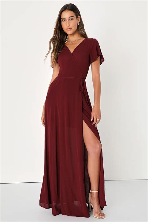 50+ Burgundy Wedding Guest Dresses for an Unforgettable Look